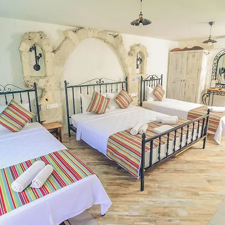 Ruezgar Guelue Szálloda Alacati
