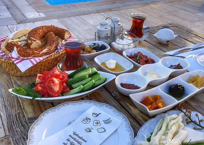 Ruezgar Guelue 알라카티